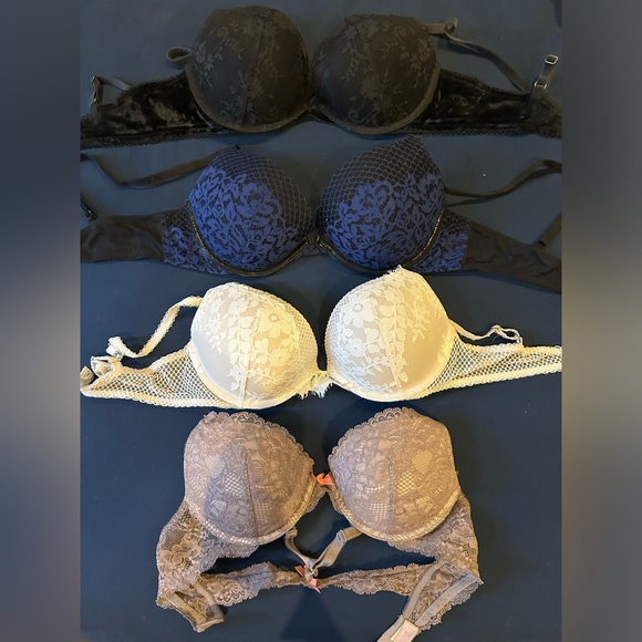 COPY - Victoria’s secret bras - Picture 2 of 2